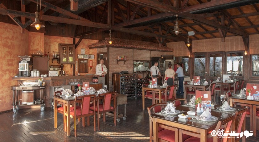 رستوران سدیر هتل کرومار